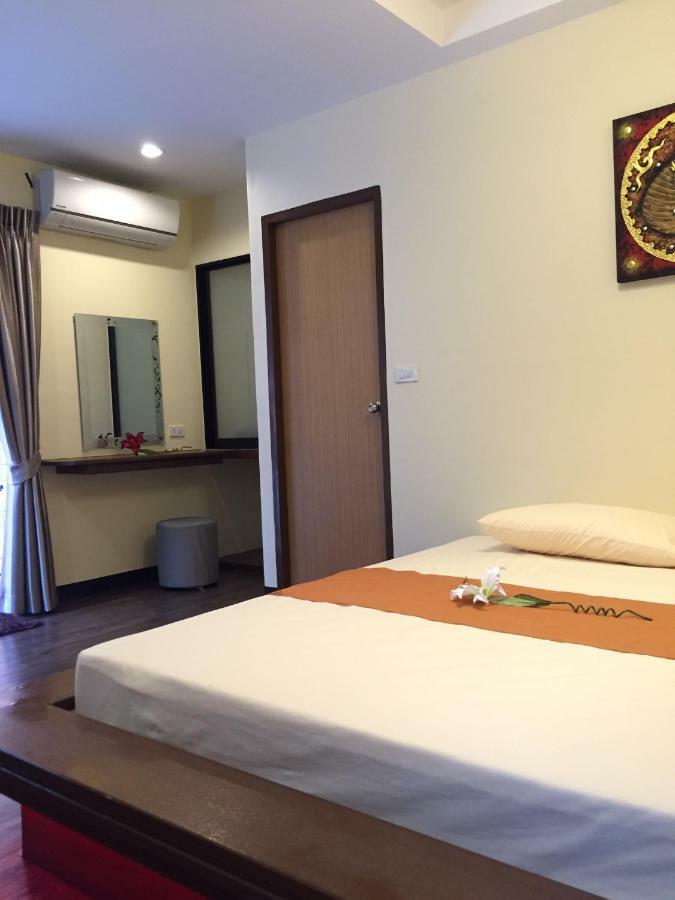 Angie Resort At Sapan Mai Bangkok Bagian luar foto